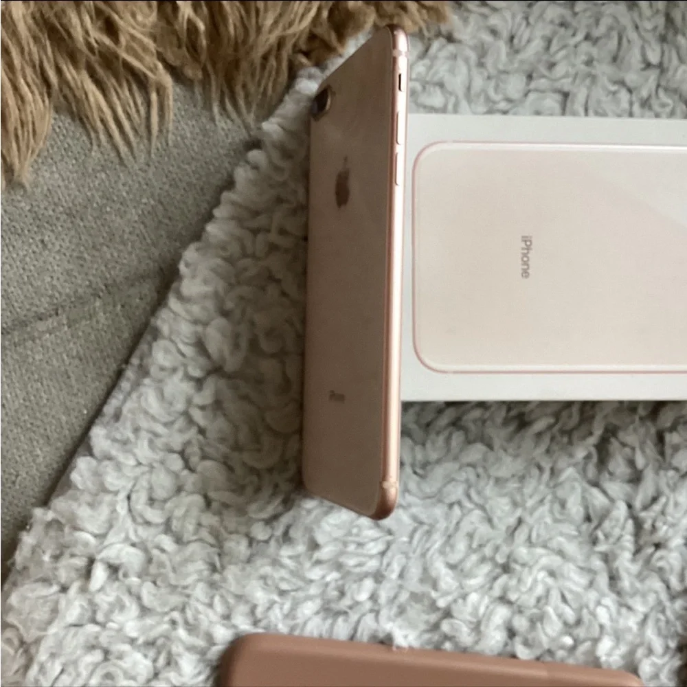 Apple iPhone 8 Plus Unlocked to all Carriers Excellent Condition - Picture 8 of 11